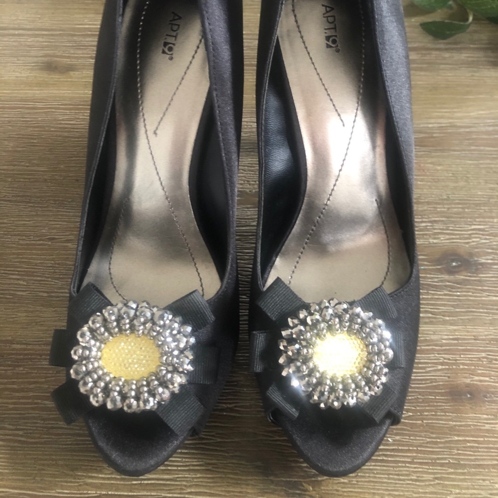 Apt. 9 Black Cocktail Heels